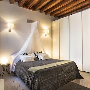  Apartamento Terrazzina - Romantic Pied A Terre At The Heart Of Cannaregio District Italia