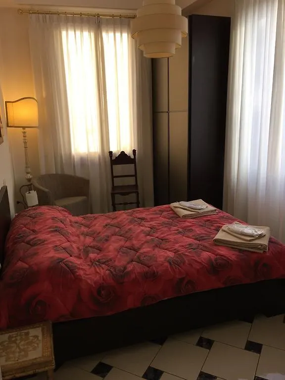 Apartment Appartamento Piazza San Marco Florence Italy